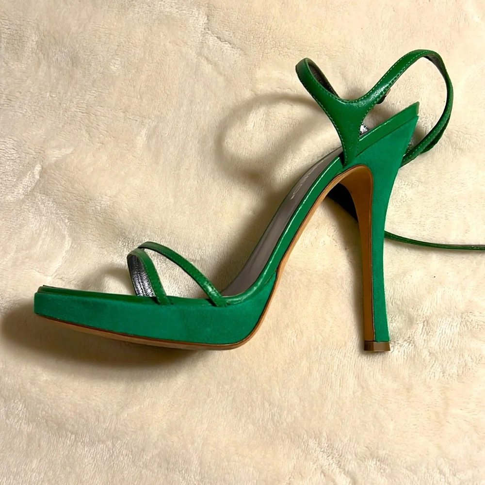 Dsquared2. Green Suede Strappy Heels. Like New. 39/8 Italy